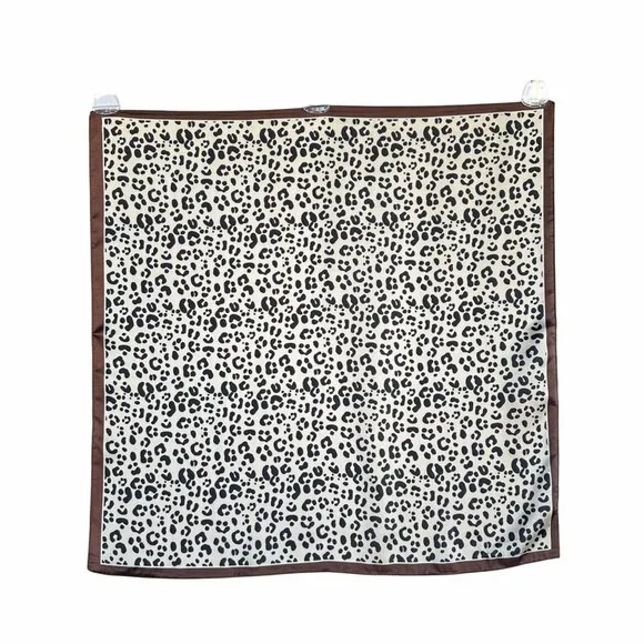 ✨Elegant Bandana Square Scarf Silky Satin Cheetah Print Leopard Head Neck Brown - Picture 3 of 5